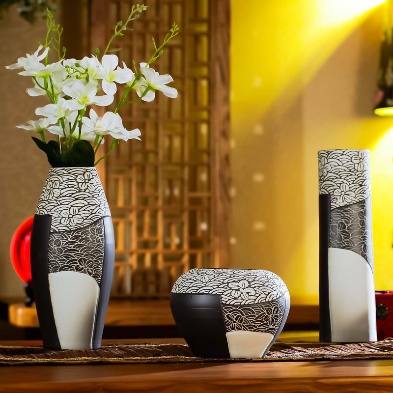 包邮 景德镇手工陶瓷花瓶现代简约三件套家居装饰品创意客厅摆件