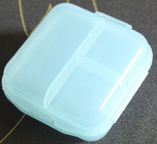 加厚透明6格 便携药盒 储藏药盒 收纳盒 迷你药箱 白色小医药箱