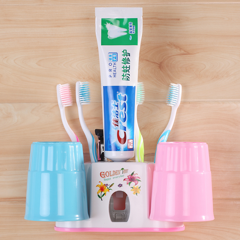 洗漱创意牙刷架套装情侣吸盘壁挂自动挤牙膏刷牙漱口杯牙具牙刷盒