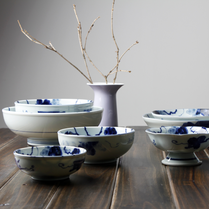 日本进口釉下彩陶瓷蓝染手绘餐盘碗杯圆形深盘米饭碗点心碗套装