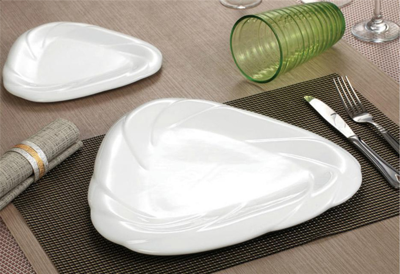 西餐陶瓷盘子 平盘圆盘西餐盘 碟子 牛排盘 蛋糕盘 纯白西餐餐具