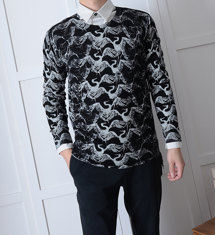2015爆款系列最新推出羊毛圆领毛衣，保暖时尚 男