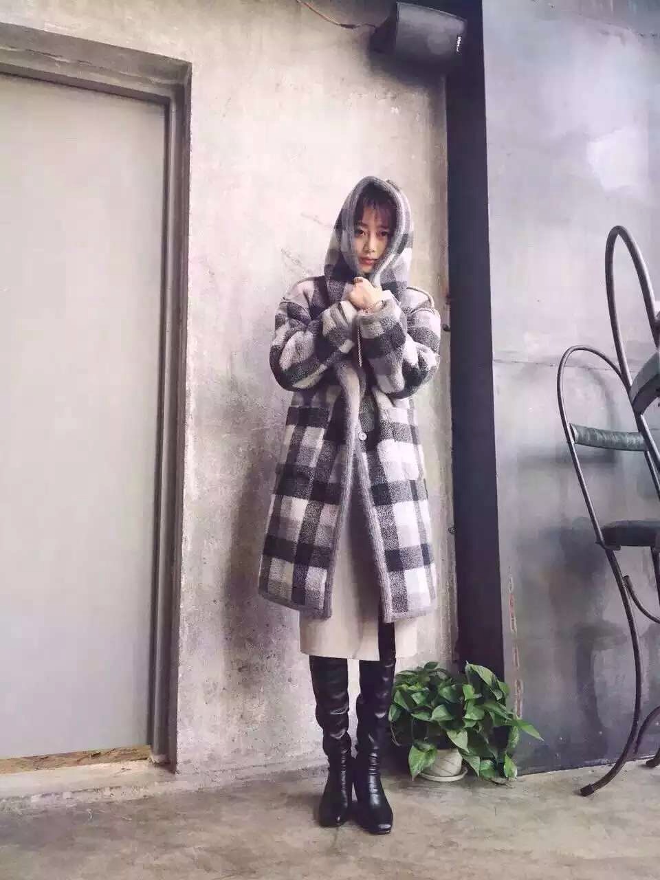 hualala 2015冬款上新韩版大格子中长款羊羔毛带帽格子外套女