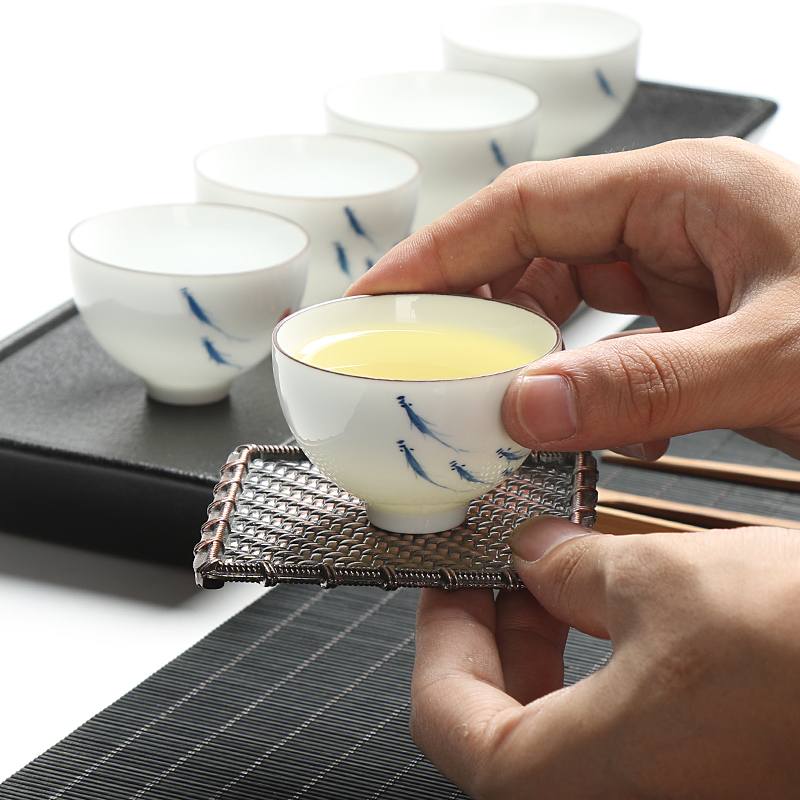 鱼趣陶瓷功夫茶杯薄胎瓷单杯品茗杯手绘白瓷茶具景德镇蛋形杯子