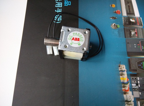 原装正品闭锁电磁铁 ABB VD4高压真空断路器 VD4闭锁电磁铁DC220V