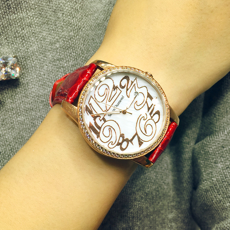 最新大牌正品手表女韩国时尚潮流真皮带水晶 钻表女表女士手表