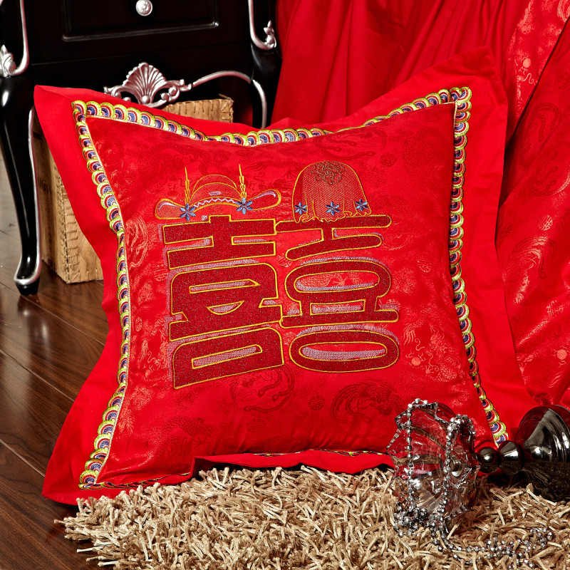 红色贡缎提花刺绣婚庆床头沙发靠背垫套方抱枕套60x60不含芯一对