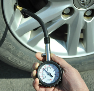 高精度汽车轮胎胎压计金属气压计胎压表出口欧美专业胎压监测