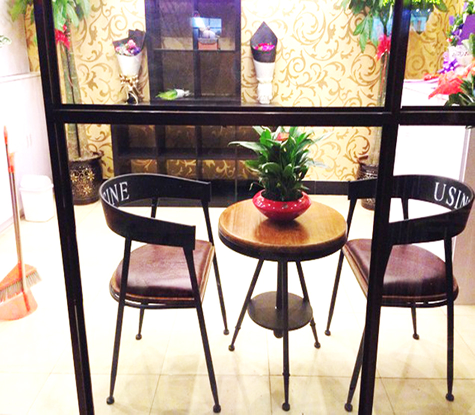 铁艺阳台户外休闲实木桌椅茶几小圆桌酒吧桌椅组合套件咖啡厅桌