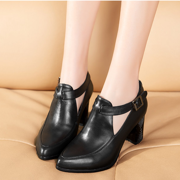 2015春秋新款一字扣真皮尖头粗跟单鞋潮高跟女鞋舒适黑色工作鞋