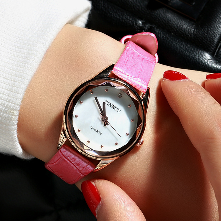 新款时尚简约皮带手表 镶钻女士手表时装表男女石英表学生手表