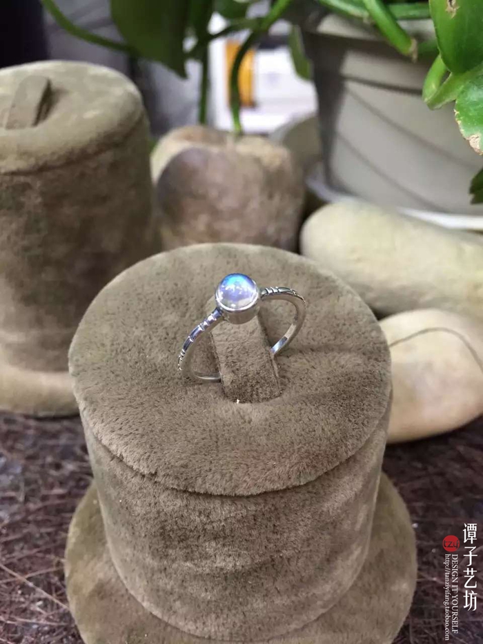 包邮 S925纯银镶嵌天然月光石戒指指环 9周年店庆特惠