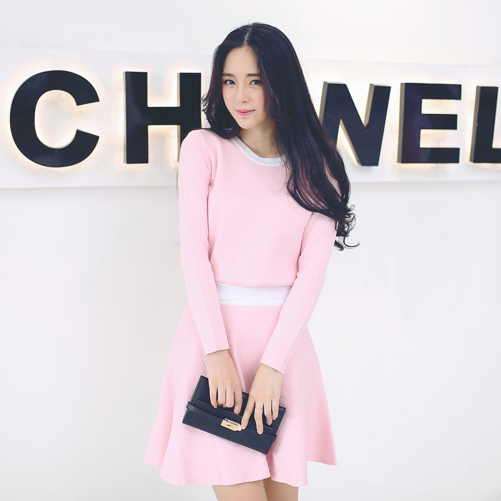 2015秋季新品韩国女装 新款长袖交叉下摆圆领针织衫半身裙套装