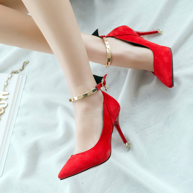 春季一字扣带细跟尖头红色高跟鞋女绒面浅口性感低帮单鞋新娘鞋