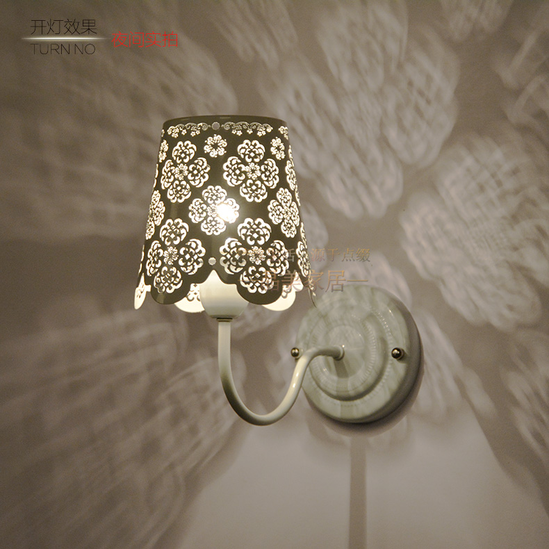 LED简约客厅壁灯 创意北欧温馨镜前灯 镂空雕花床头灯过道