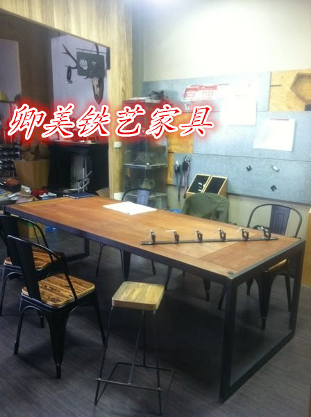 LOFT工业风实木餐桌美式复古铁艺书桌工作桌 电脑桌会议桌 洽谈桌