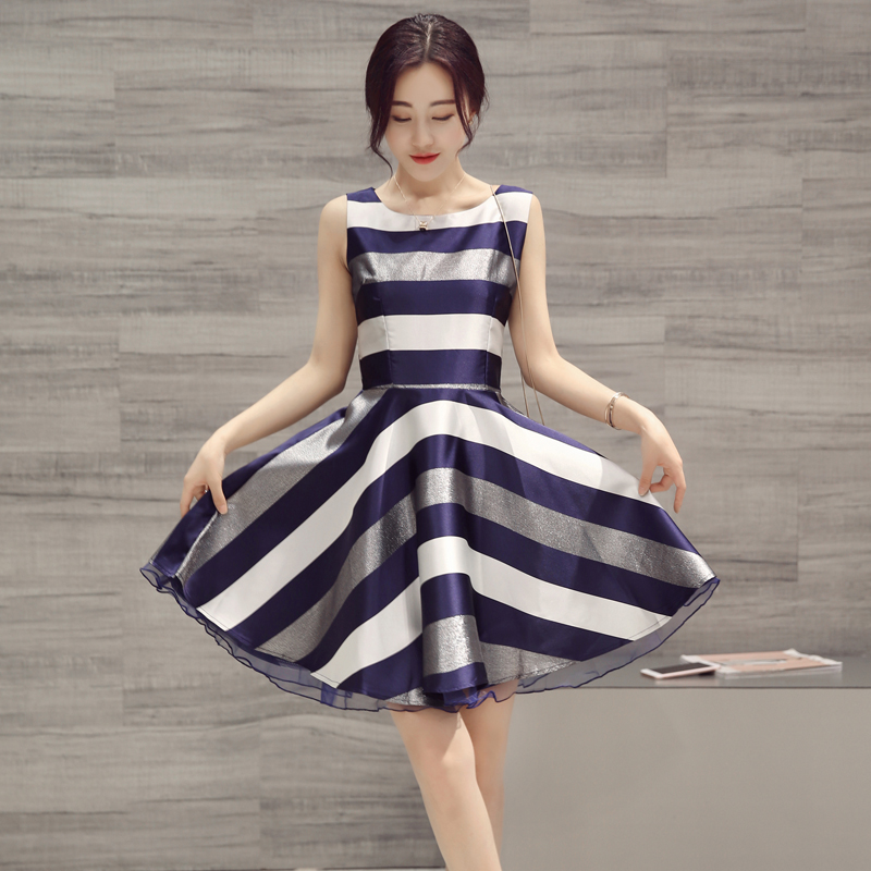 2016夏季新款女装韩版圆领无袖背心裙中长款经典条纹连衣裙公主裙