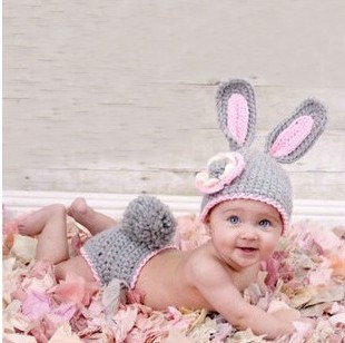 出租-小兔子套装（帽子+短裤） 婴儿满月百日拍照服饰 手工勾织