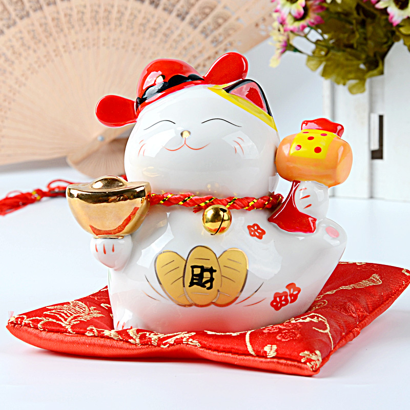 正版日本陶瓷招财猫 迷你小号摆件 开业家居 储蓄罐创意装饰礼品