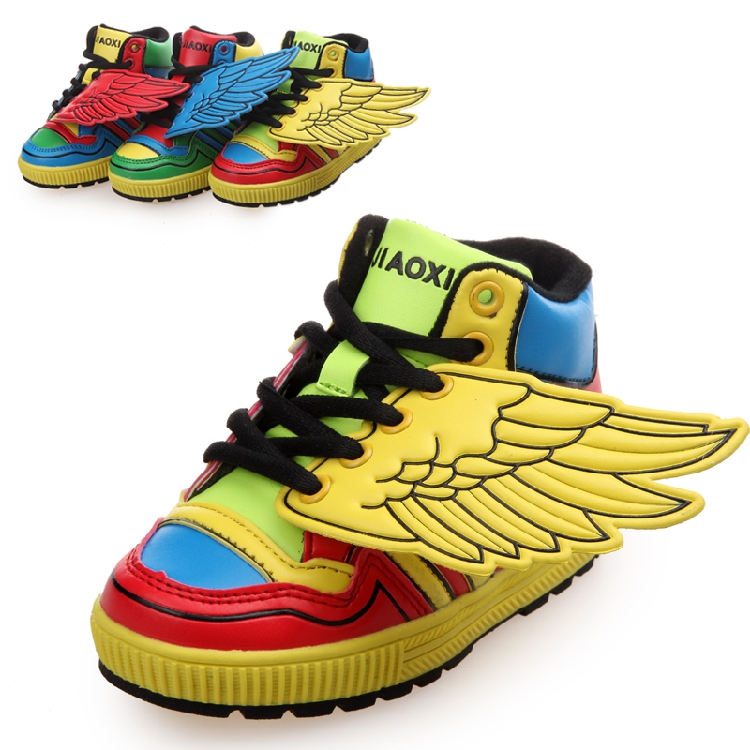 2014新款带翅膀PU橡胶防滑中性童鞋板鞋儿童运动鞋促销热卖