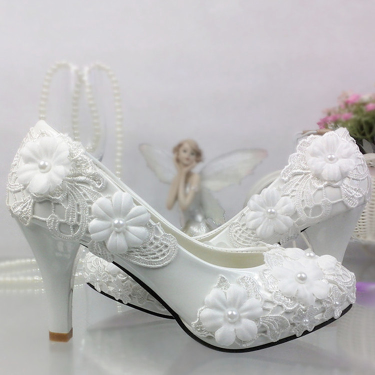 白色花朵蕾丝婚鞋高跟防水台珍珠手工新娘工作演出拍婚纱照女单鞋