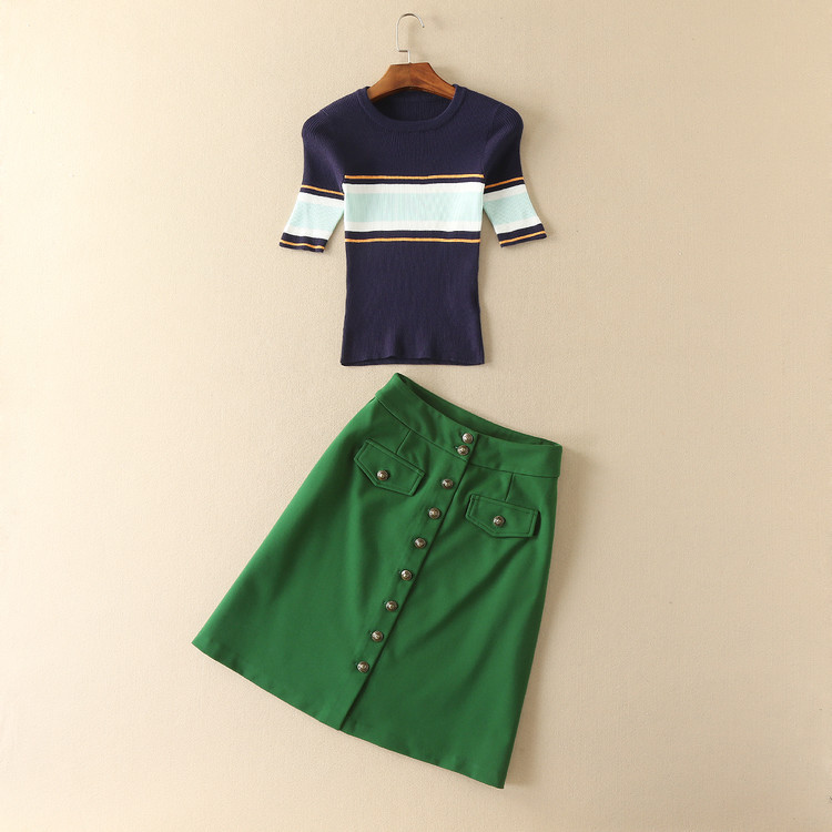 【高端定制】2016秋冬新款撞色条纹针织上衣+绿色半身裙套装