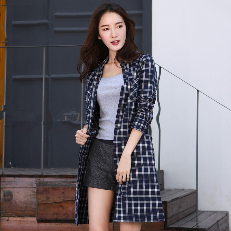 蘑菇街2016新款秋季韩版纯棉长袖格子衬衫女大码修身中长款小外套