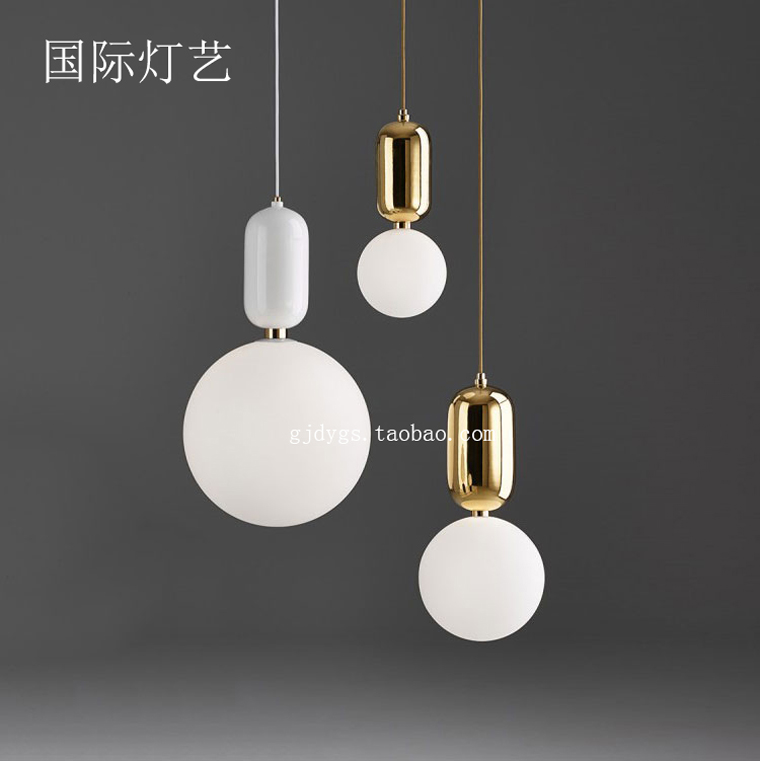 设计师时尚Hayon 圆球形白色简约modo卧室餐厅客厅灯个性玻璃球灯